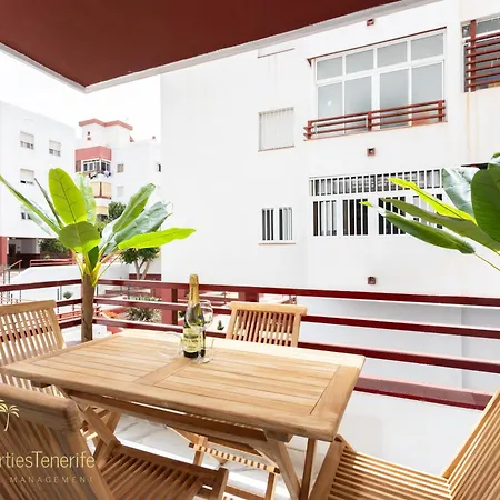 Iris Apartment